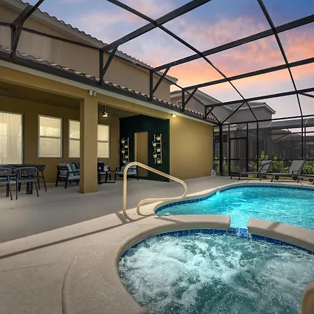 New 6Bedroomspool At Solterra